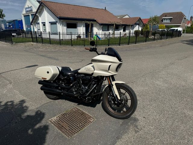 harley-davidson - low-rider-st
