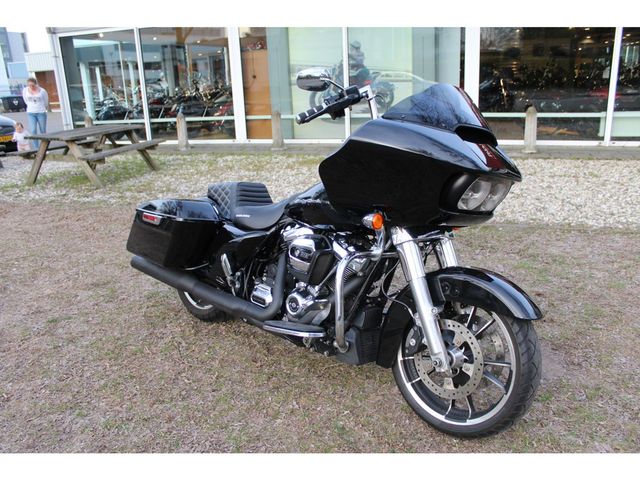 harley-davidson - road-glide-custom-fltrx