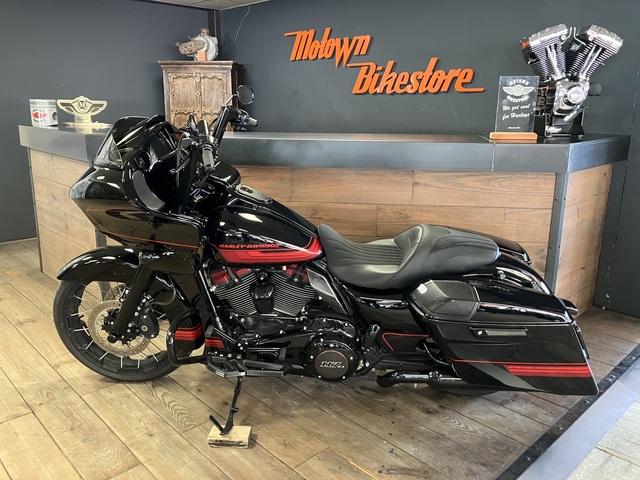 harley-davidson - road-glide-cvo-fltrxse