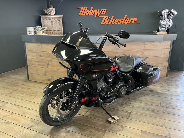 harley-davidson - road-glide-cvo-fltrxse