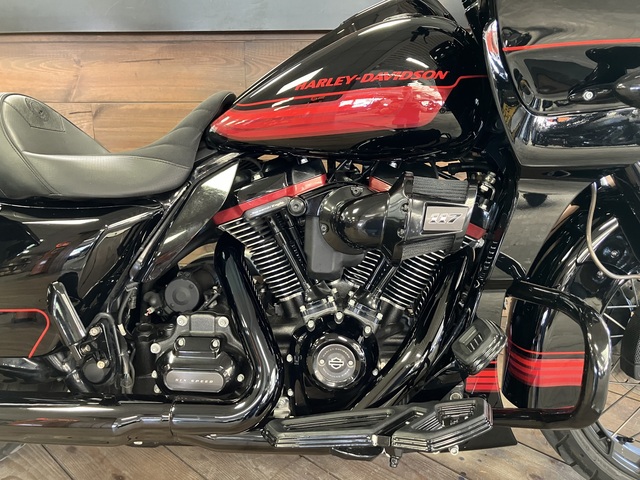 harley-davidson - road-glide-cvo-fltrxse