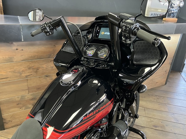 harley-davidson - road-glide-cvo-fltrxse