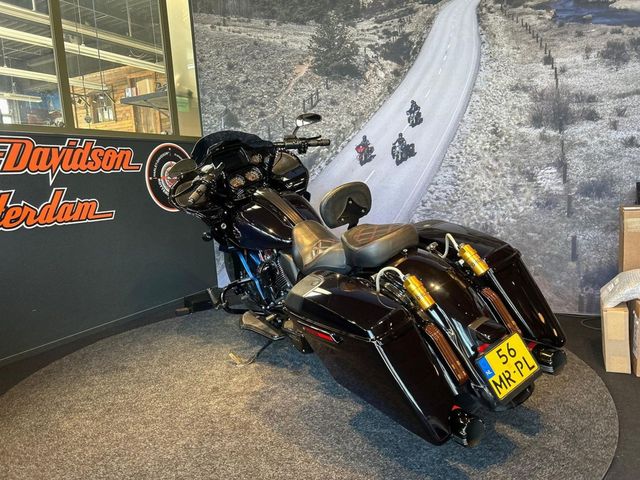 harley-davidson - road-glide-cvo-fltrxse