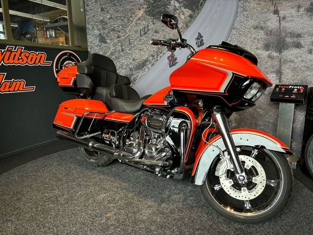 harley-davidson - road-glide-screamin-eagle-cvo-fltrxse