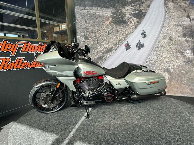 harley-davidson - road-glide-screamin-eagle-cvo-fltrxse