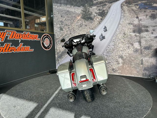 harley-davidson - road-glide-screamin-eagle-cvo-fltrxse
