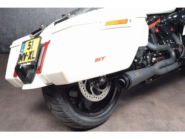 harley-davidson - road-glide-screamin-eagle-cvo-fltrxse