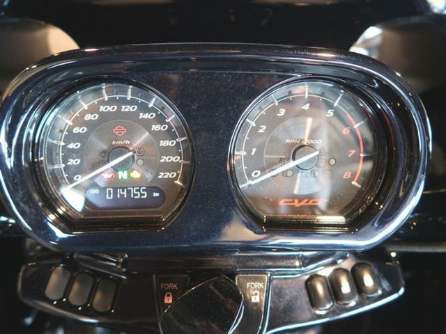 harley-davidson - road-glide-screamin-eagle-cvo-fltrxse