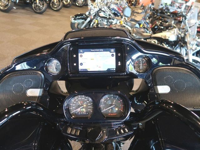 harley-davidson - road-glide-screamin-eagle-cvo-fltrxse