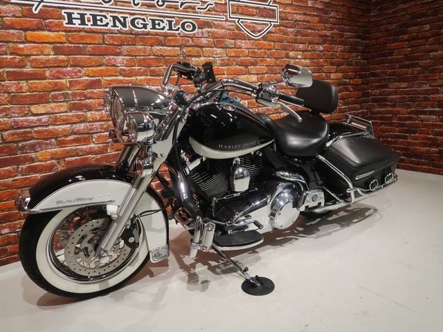 harley-davidson - road-king-classic-flhrc