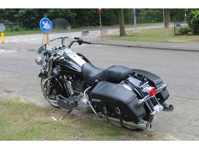 harley-davidson - road-king-classic-flhrc