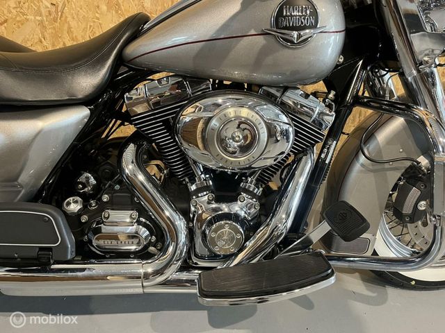 harley-davidson - road-king-classic-flhrc