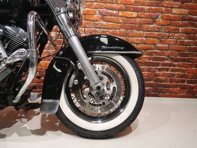 harley-davidson - road-king-classic-flhrc