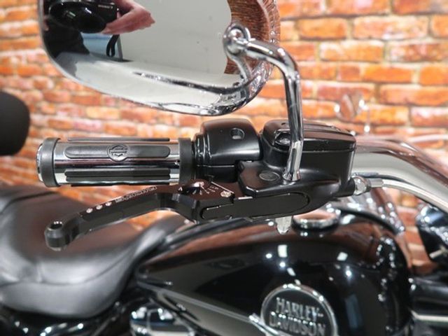 harley-davidson - road-king-classic-flhrc