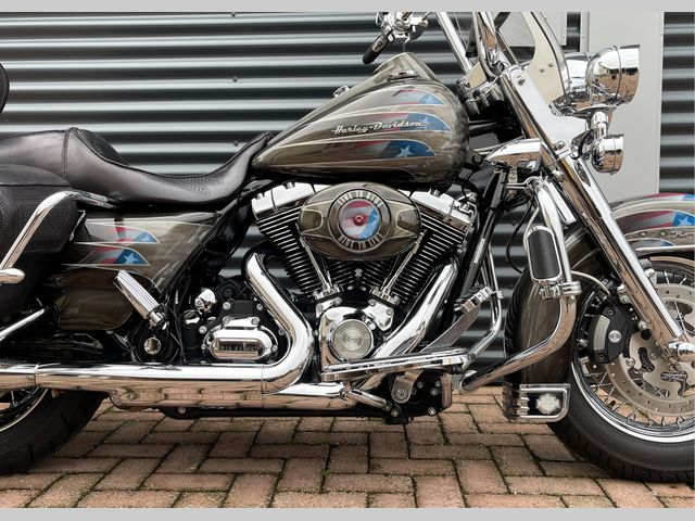 harley-davidson - road-king-classic-flhrc