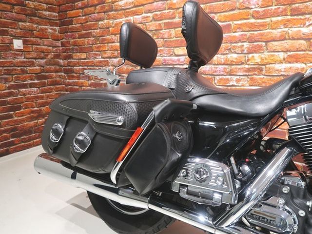 harley-davidson - road-king-classic-flhrc