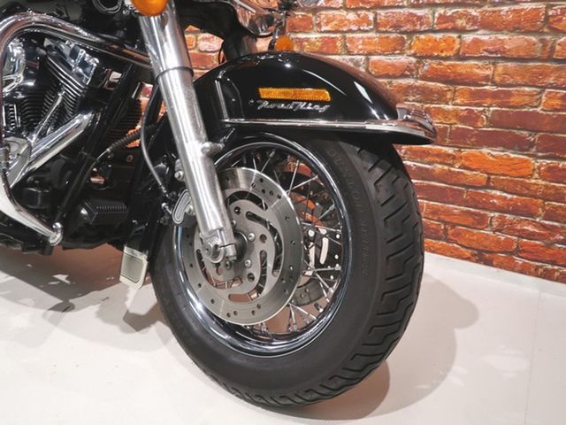 harley-davidson - road-king-classic-flhrc