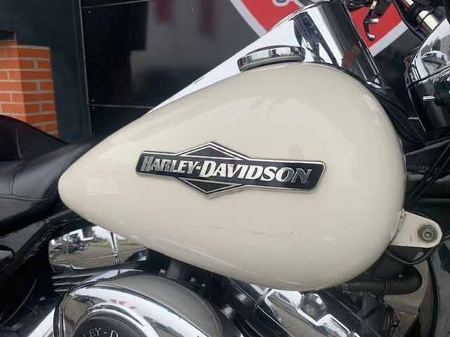 harley-davidson - road-king-classic-flhrc