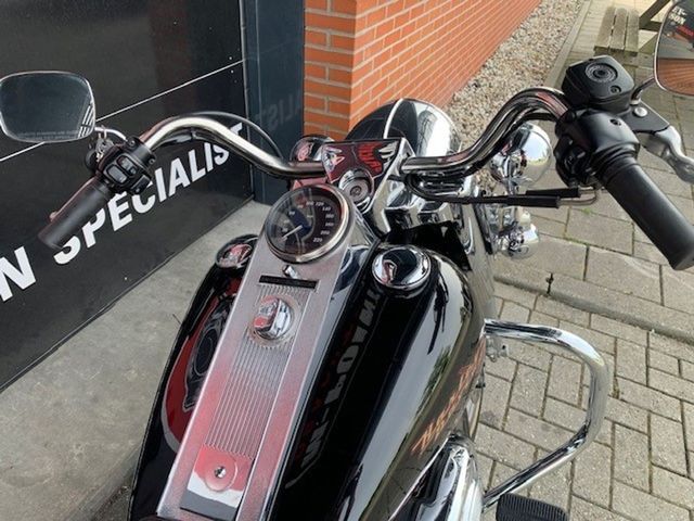 harley-davidson - road-king-classic-flhrc