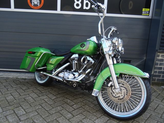 harley-davidson - road-king-classic-flhrci