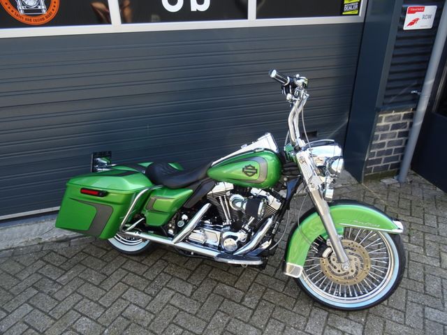 harley-davidson - road-king-classic-flhrci