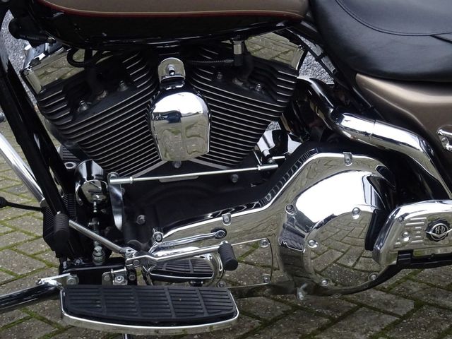 harley-davidson - road-king-classic-flhrci