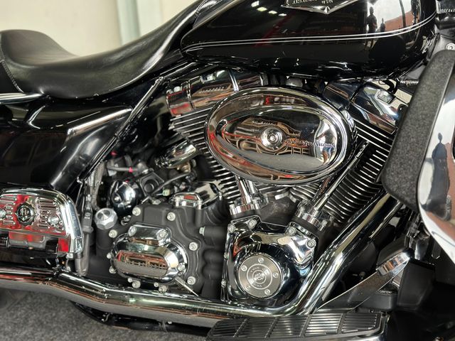 harley-davidson - road-king-classic-flhrci