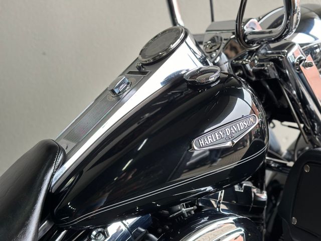 harley-davidson - road-king-classic-flhrci