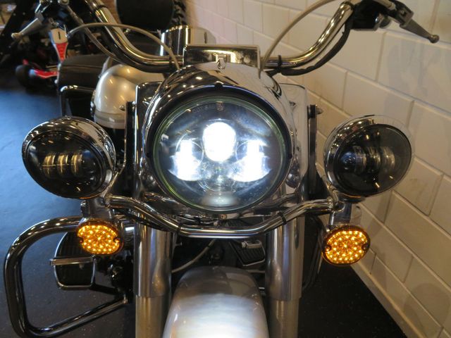 harley-davidson - road-king-classic-flhrci