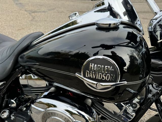 harley-davidson - road-king-classic-flhrci