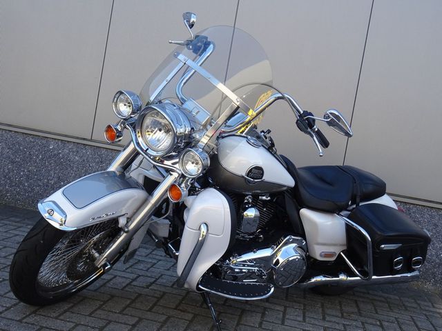 harley-davidson - road-king-classic-flhrci