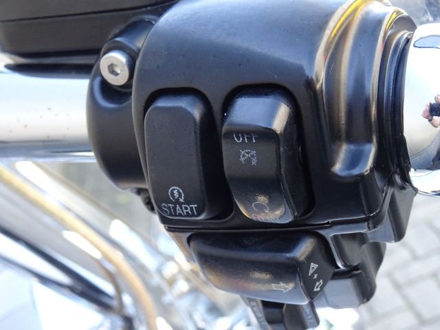 harley-davidson - road-king-classic-flhrci