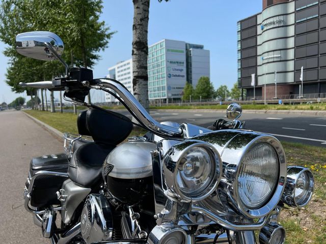 harley-davidson - road-king-classic-flhrci