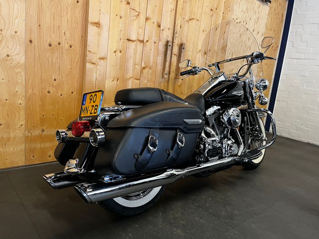 harley-davidson - road-king-classic-flhrci