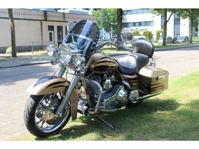 harley-davidson - road-king-cvo-flhr