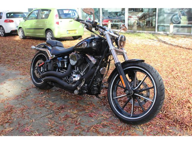 harley-davidson - softail-breakout-114