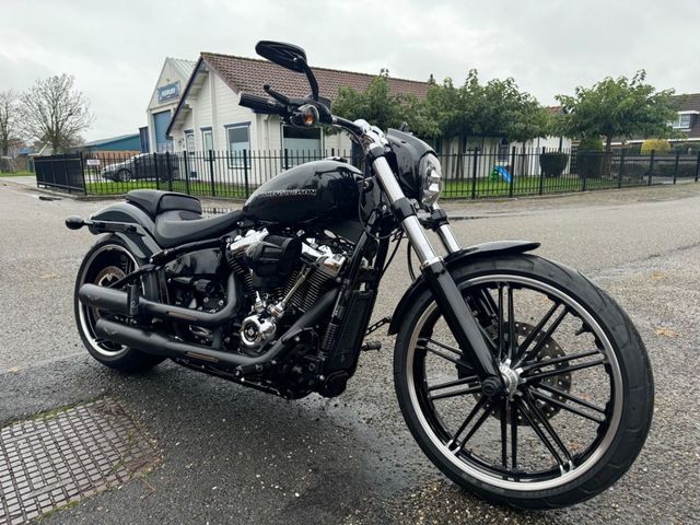 harley-davidson - softail-breakout-114