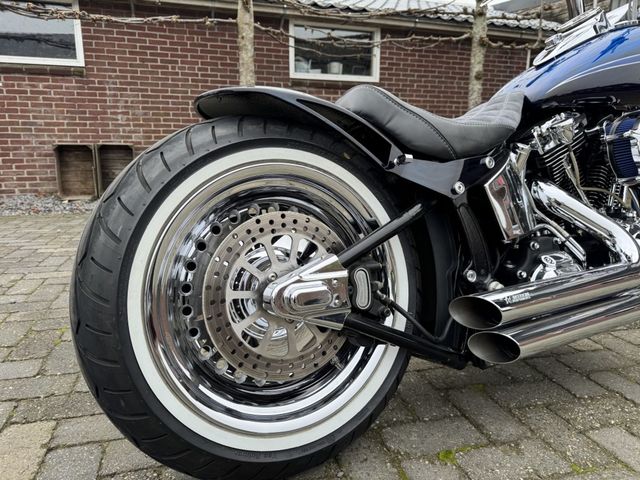 harley-davidson - softail-custom