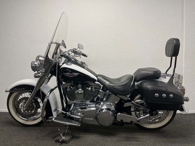 harley-davidson - softail-deluxe-flstn