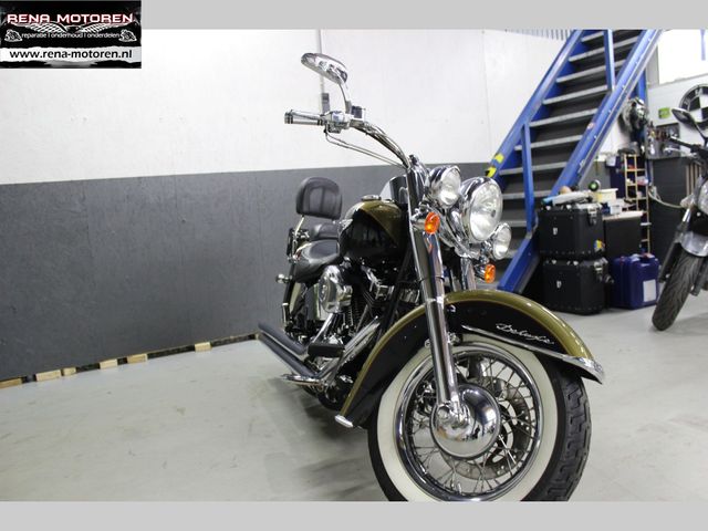 harley-davidson - softail-deluxe-flstn