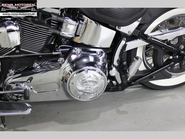 harley-davidson - softail-deluxe-flstn