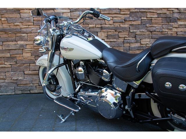 harley-davidson - softail-deluxe-flstn