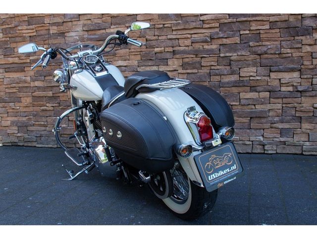 harley-davidson - softail-deluxe-flstn
