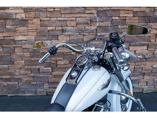 harley-davidson - softail-deluxe-flstn
