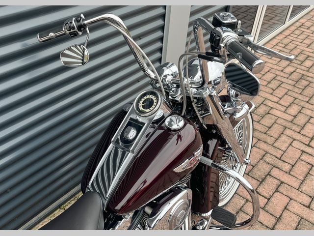 harley-davidson - softail-deluxe-flstni