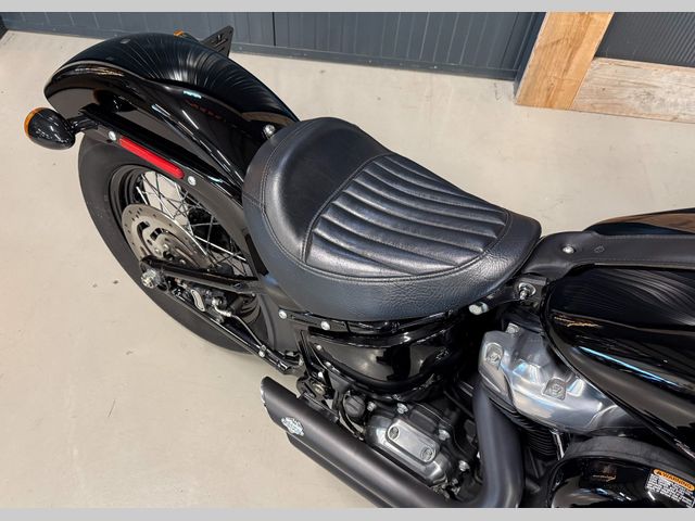 harley-davidson - softail-slim-107