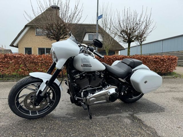 harley-davidson - softail-sportglide