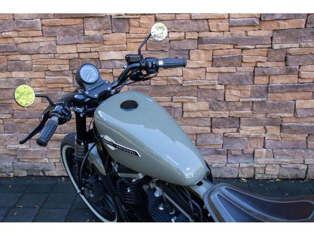 harley-davidson - sportster-iron-883