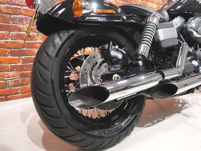 harley-davidson - street-bob-fxdb
