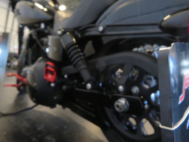 harley-davidson - street-bob-fxdb
